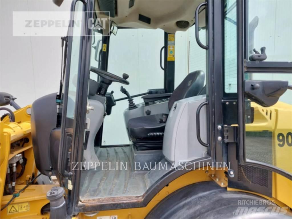 CAT 908M Kolesni nakladalci