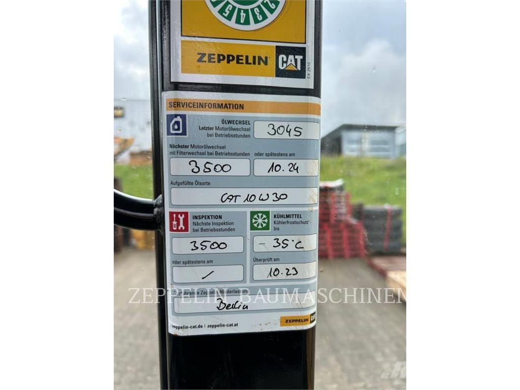 CAT 908M Kolesni nakladalci