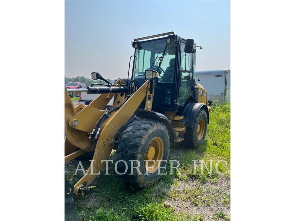 CAT 908M Mini nakladalci