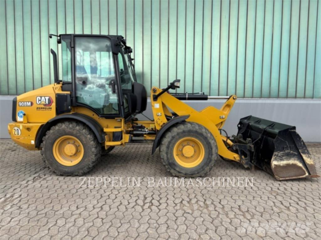 CAT 908M Kolesni nakladalci