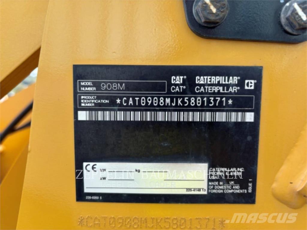 CAT 908M Kolesni nakladalci