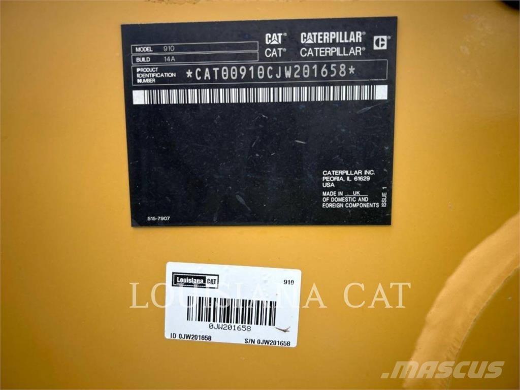 CAT 910 Kolesni nakladalci
