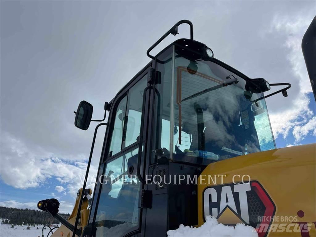 CAT 914 Kolesni nakladalci