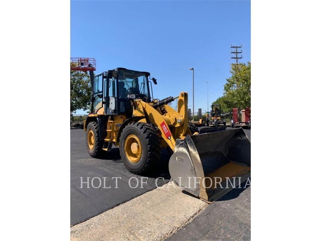 CAT 914 Kolesni nakladalci