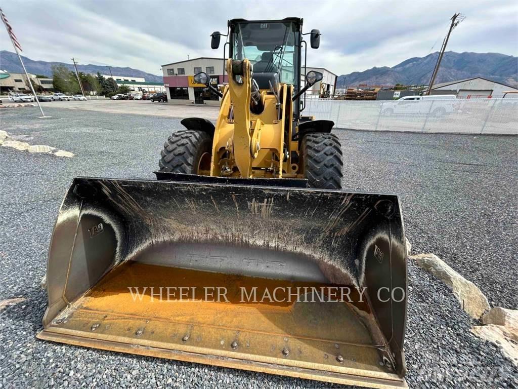 CAT 914 Kolesni nakladalci
