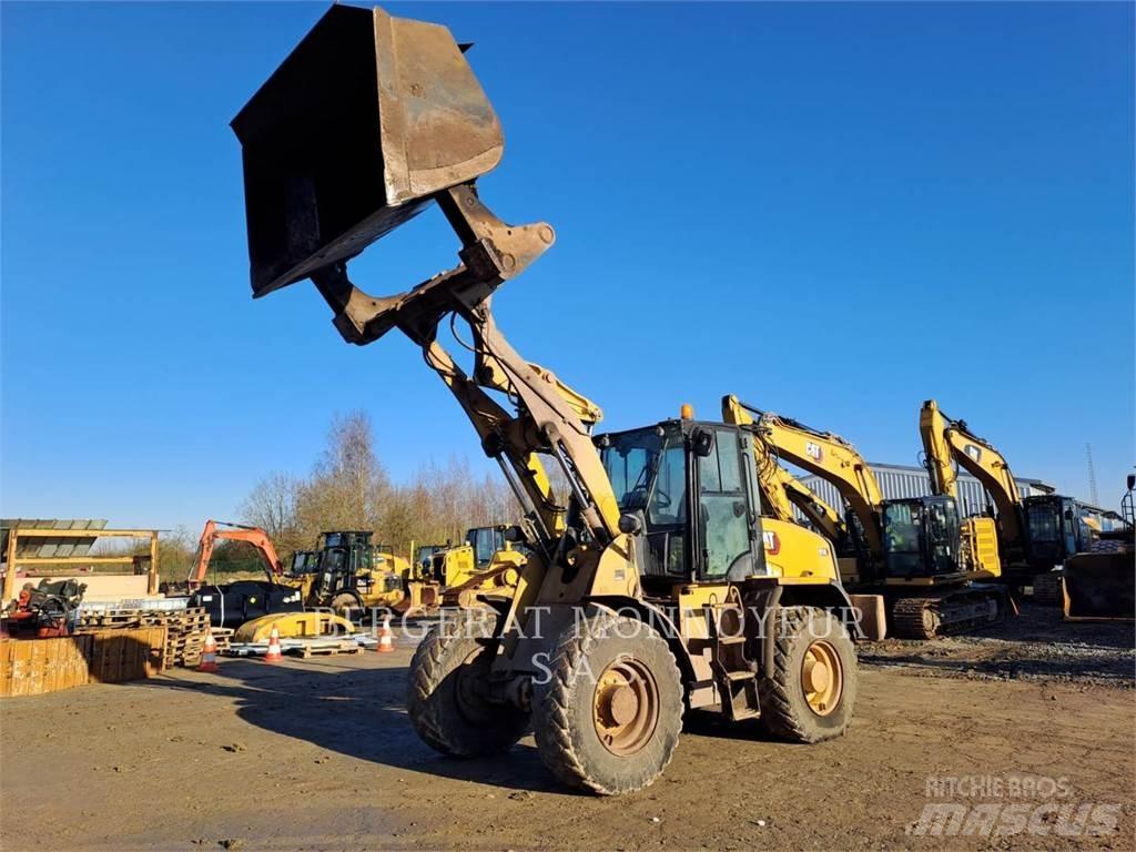 CAT 914 Kolesni nakladalci