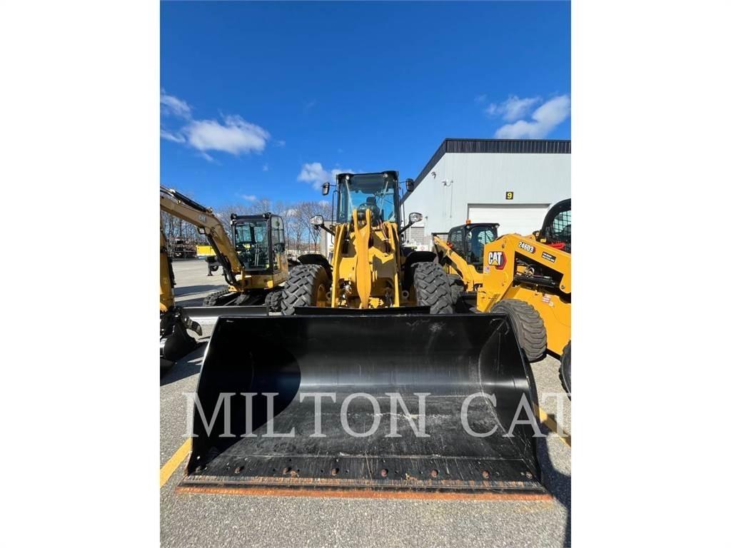 CAT 914 Kolesni nakladalci