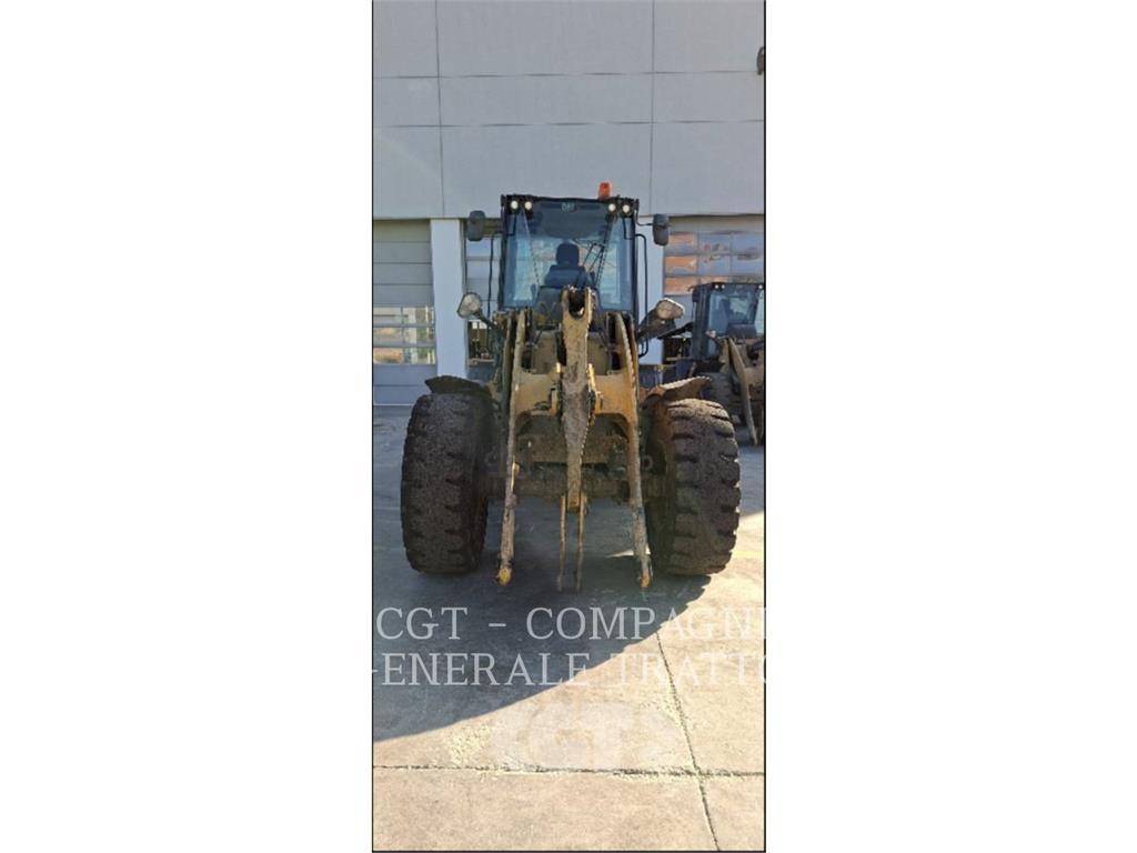 CAT 914 Kolesni nakladalci