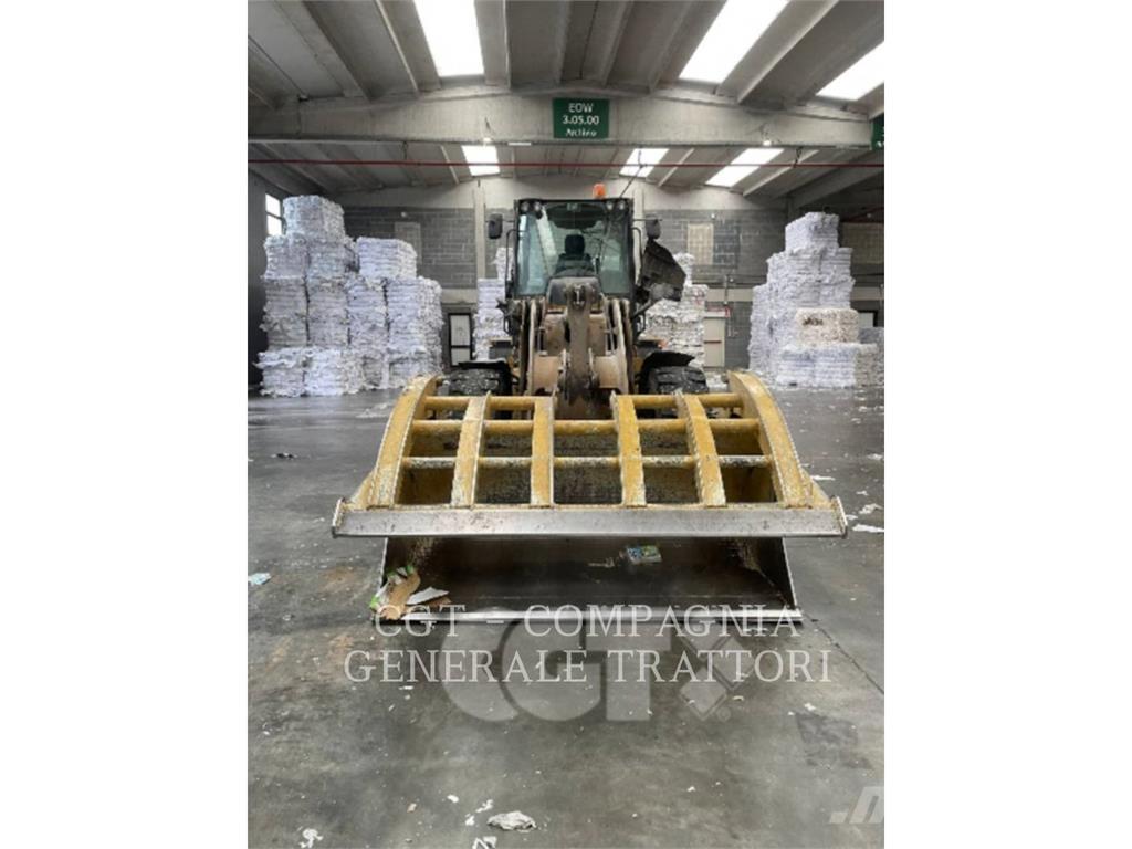 CAT 914 Kolesni nakladalci