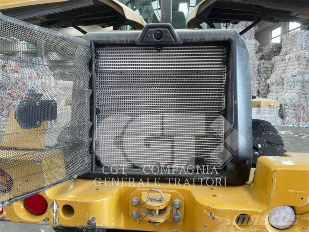 CAT 914 Kolesni nakladalci