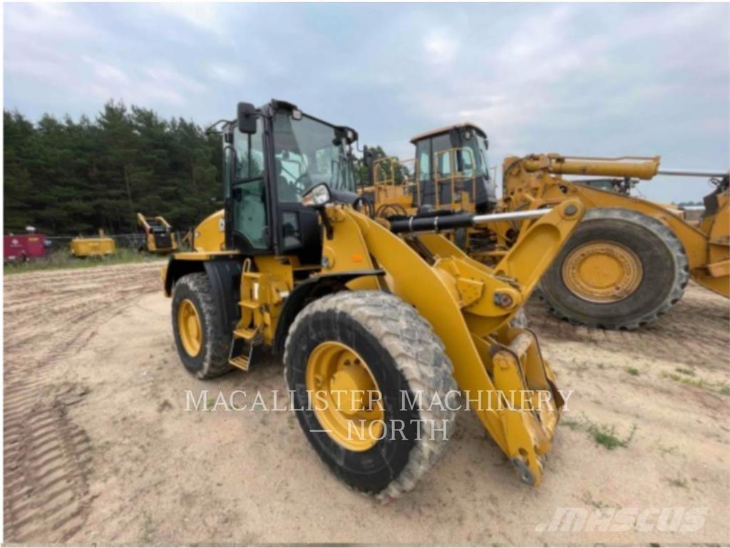 CAT 91414 Kolesni nakladalci