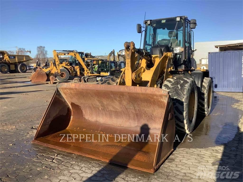 CAT 914K Kolesni nakladalci