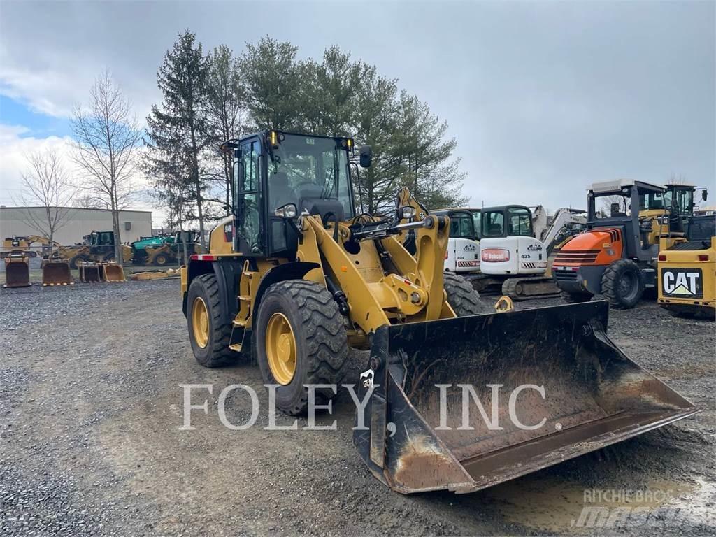 CAT 914M Kolesni nakladalci