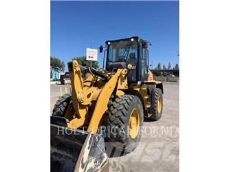 CAT 918 Kolesni nakladalci