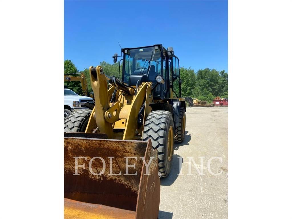 CAT 918M Kolesni nakladalci