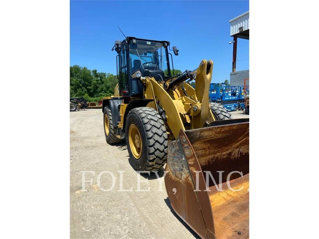 CAT 918M Kolesni nakladalci