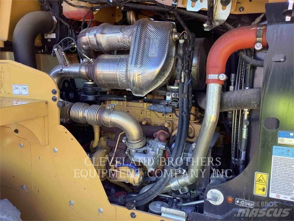 CAT 918M Kolesni nakladalci