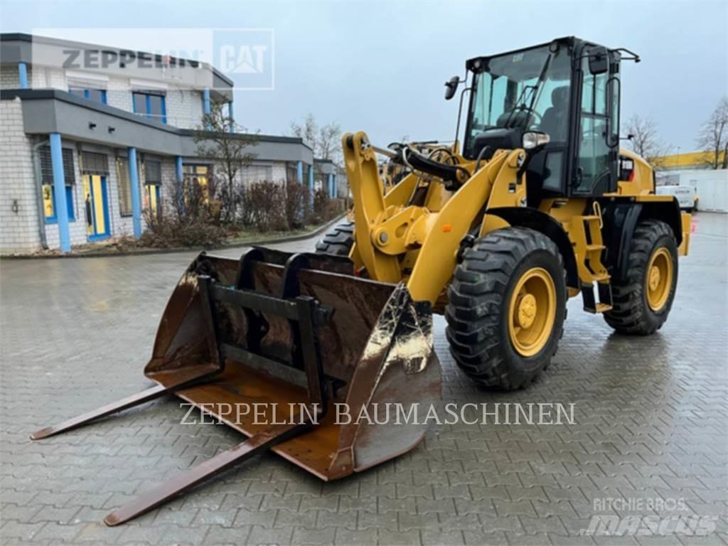 CAT 918M Kolesni nakladalci