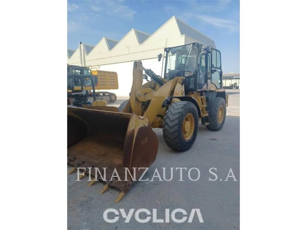 CAT 918M Kolesni nakladalci
