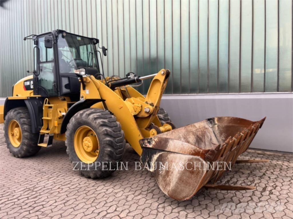 CAT 918M Kolesni nakladalci