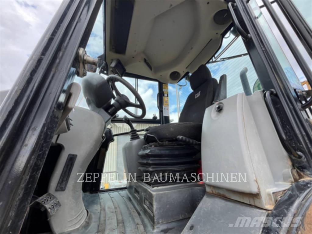 CAT 918M Kolesni nakladalci