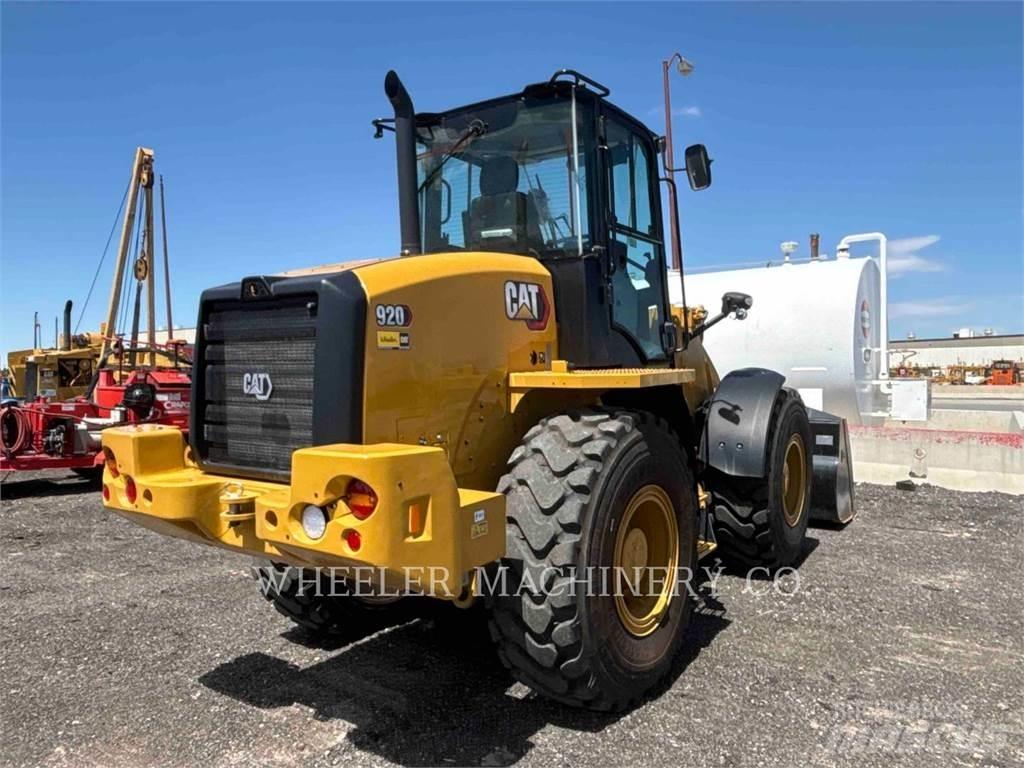 CAT 920 Kolesni nakladalci