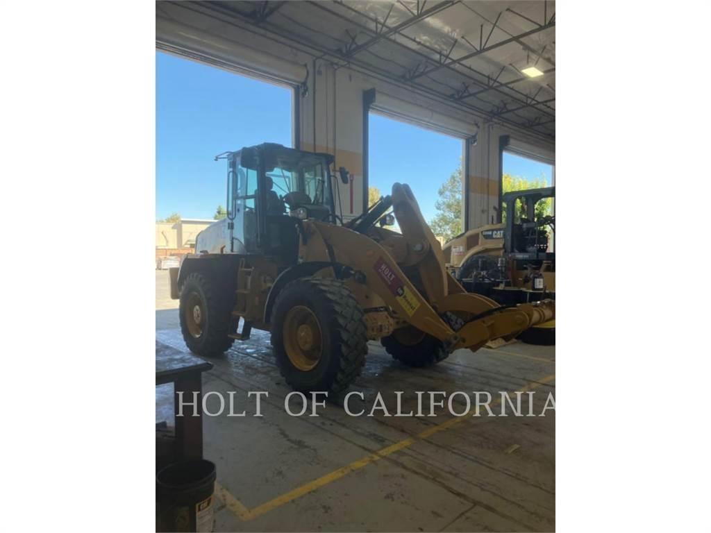 CAT 920 Kolesni nakladalci