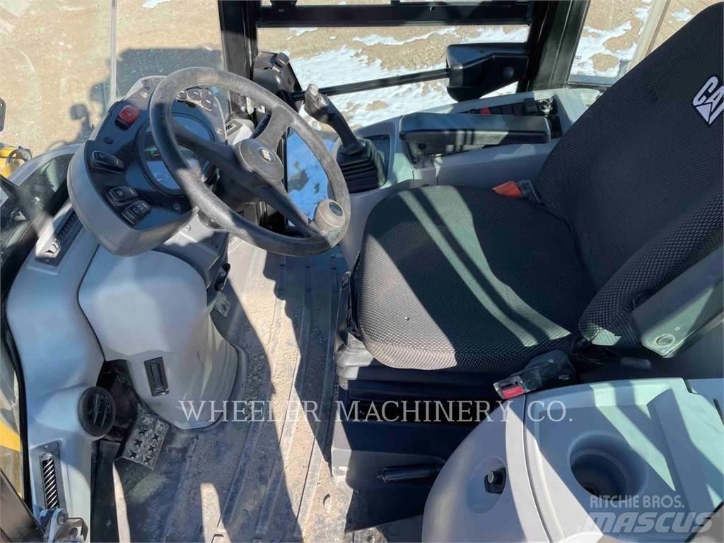 CAT 920 Kolesni nakladalci