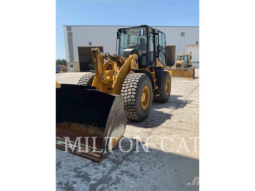 CAT 920 Kolesni nakladalci