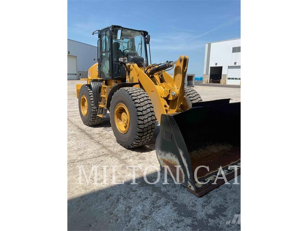 CAT 920 Kolesni nakladalci