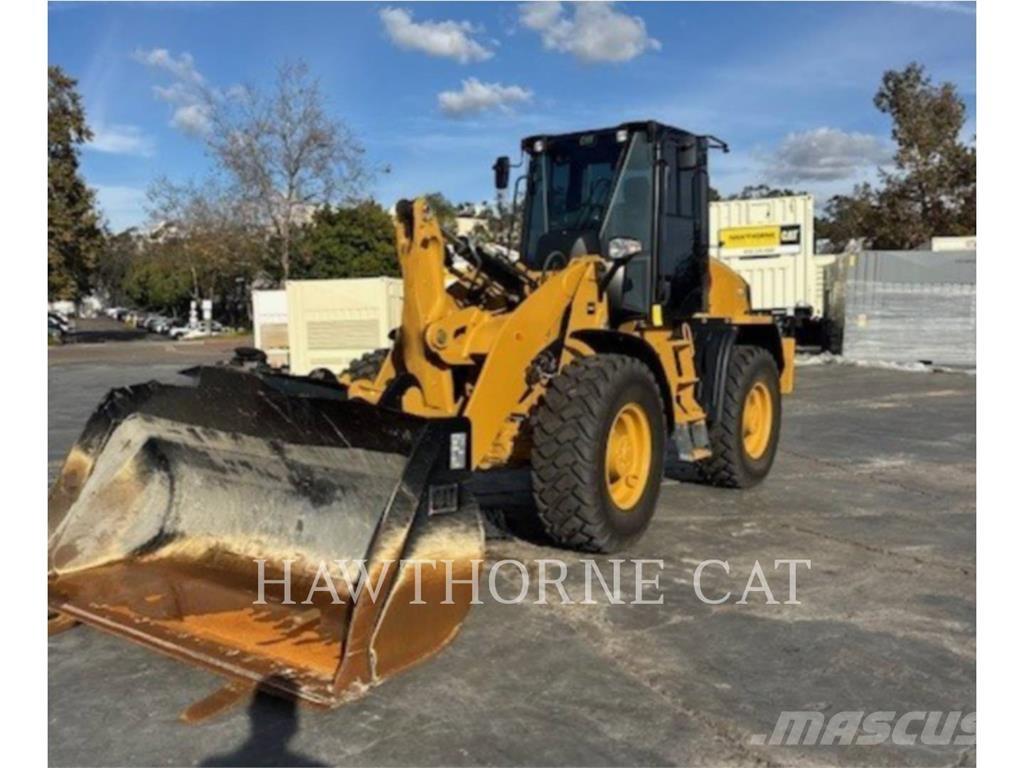 CAT 920 Kolesni nakladalci