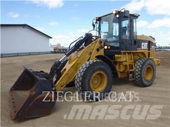 CAT 924G Kolesni nakladalci