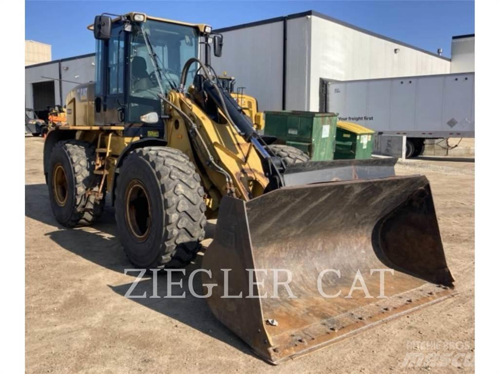 CAT 924H Kolesni nakladalci