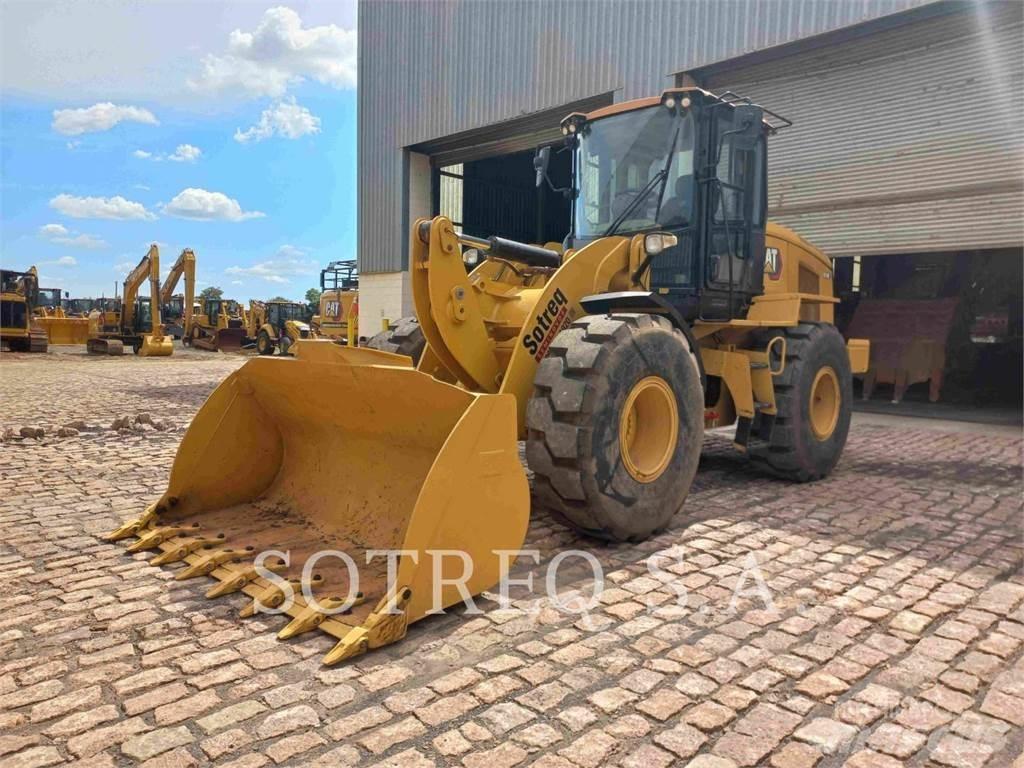 CAT 924K Kolesni nakladalci