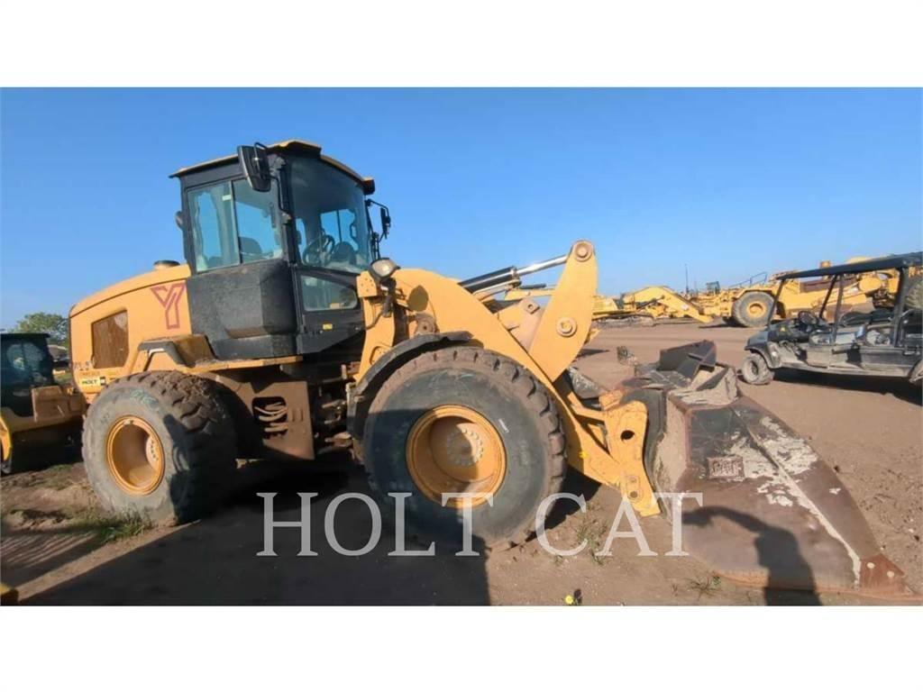 CAT 924K Kolesni nakladalci