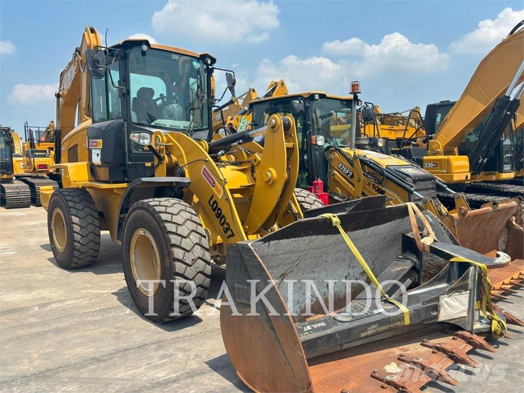 CAT 924K Kolesni nakladalci