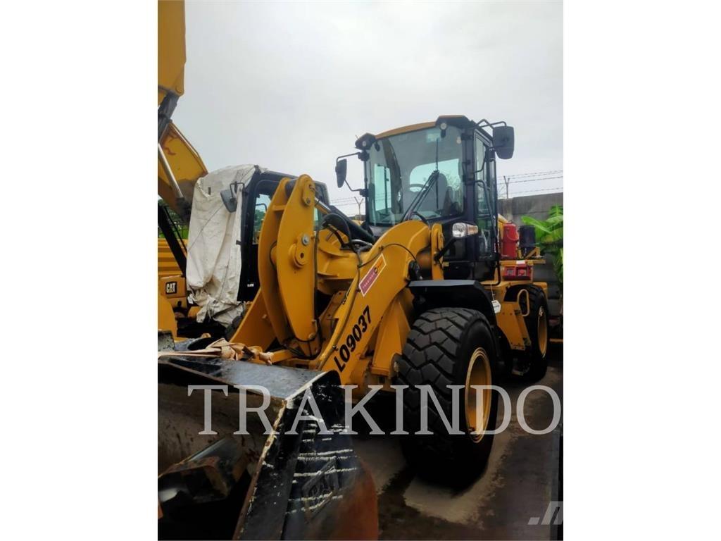 CAT 924K Kolesni nakladalci