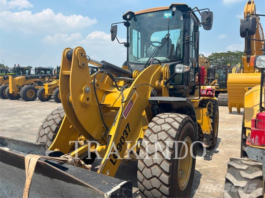 CAT 924K Kolesni nakladalci
