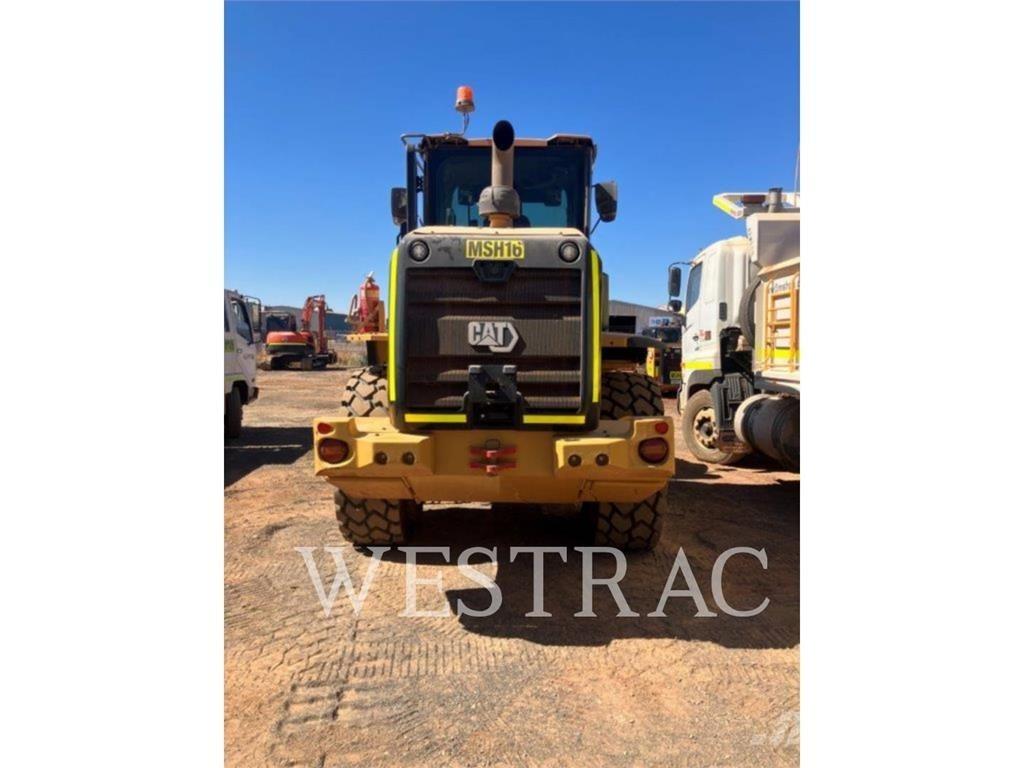 CAT 924K Kolesni nakladalci