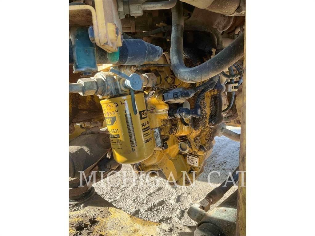 CAT 924K 3RQ Kolesni nakladalci