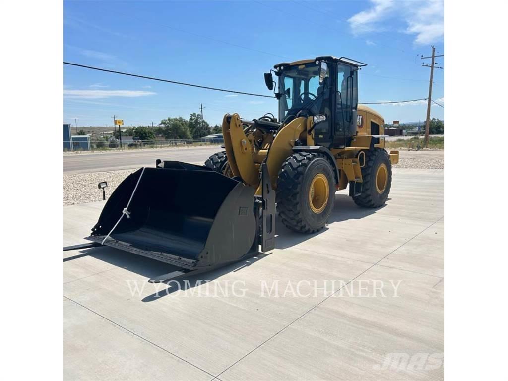 CAT 926 Kolesni nakladalci
