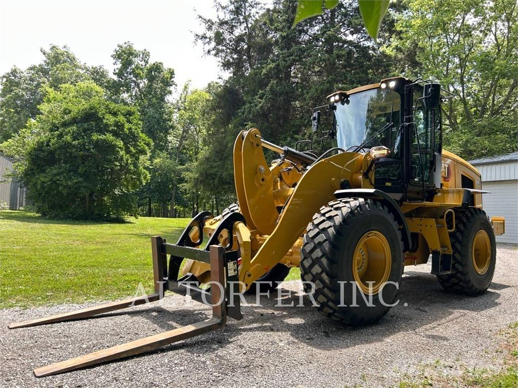 CAT 926-14 Kolesni nakladalci