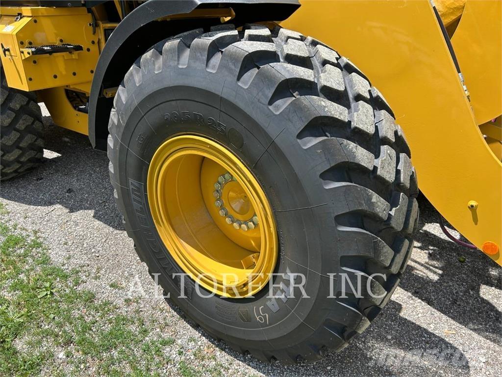 CAT 926-14 Kolesni nakladalci