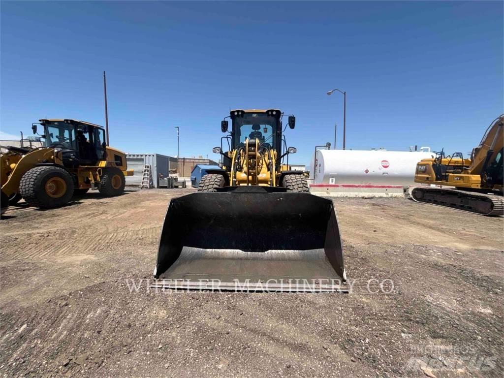 CAT 926 QC 3V Kolesni nakladalci