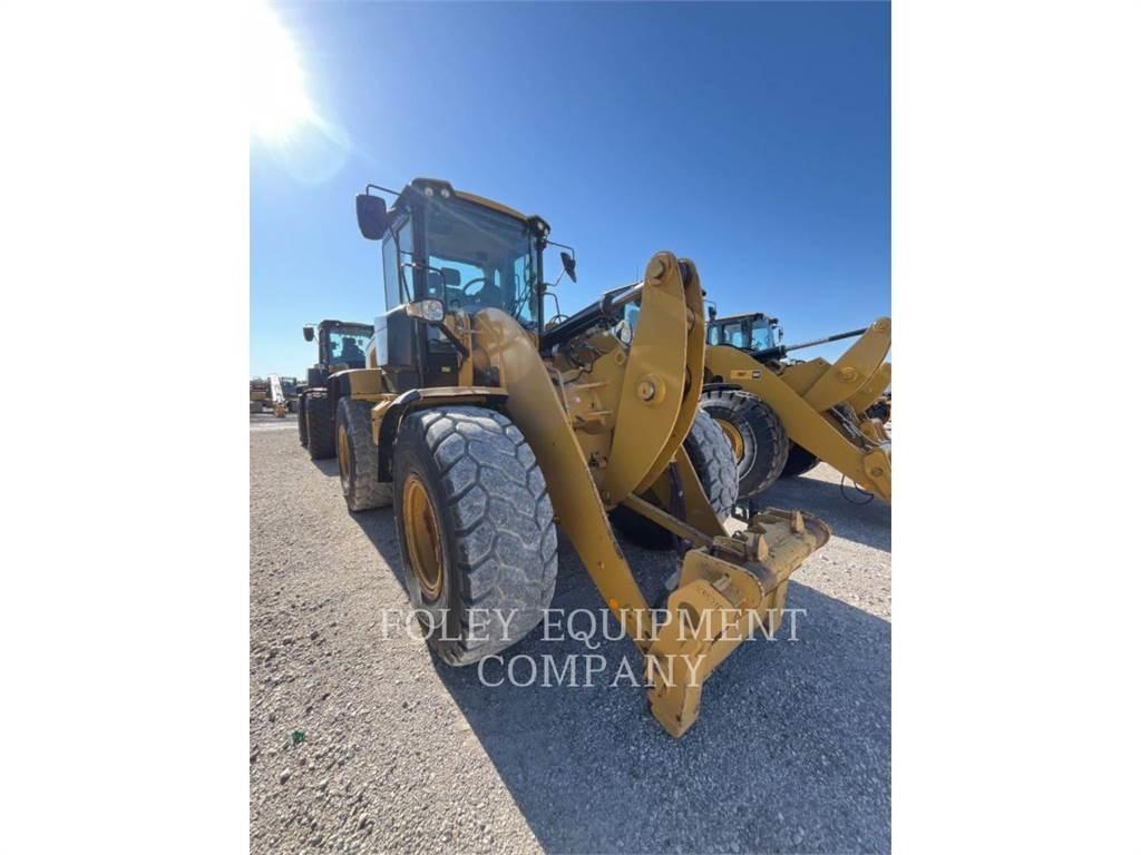 CAT 926M Kolesni nakladalci