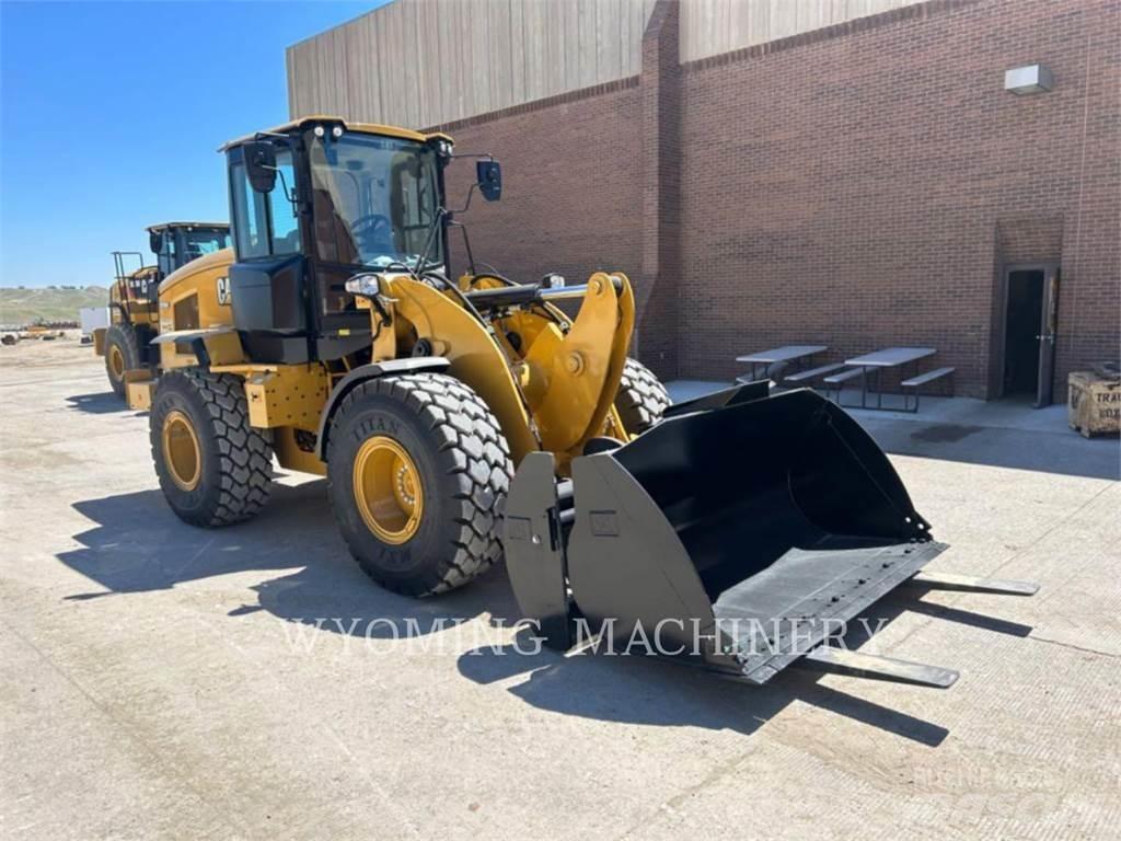 CAT 926M Kolesni nakladalci