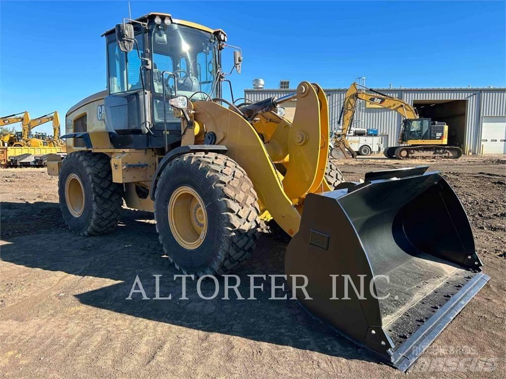 CAT 926M Kolesni nakladalci