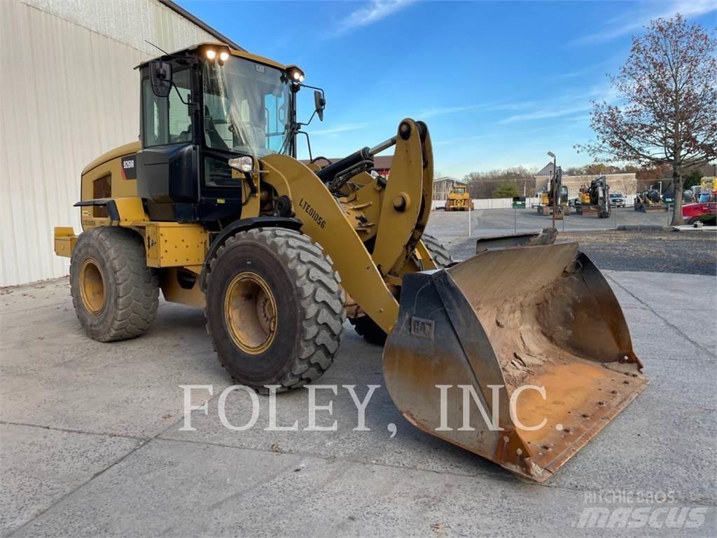 CAT 926M Kolesni nakladalci