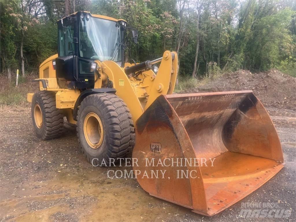 CAT 926M Kolesni nakladalci