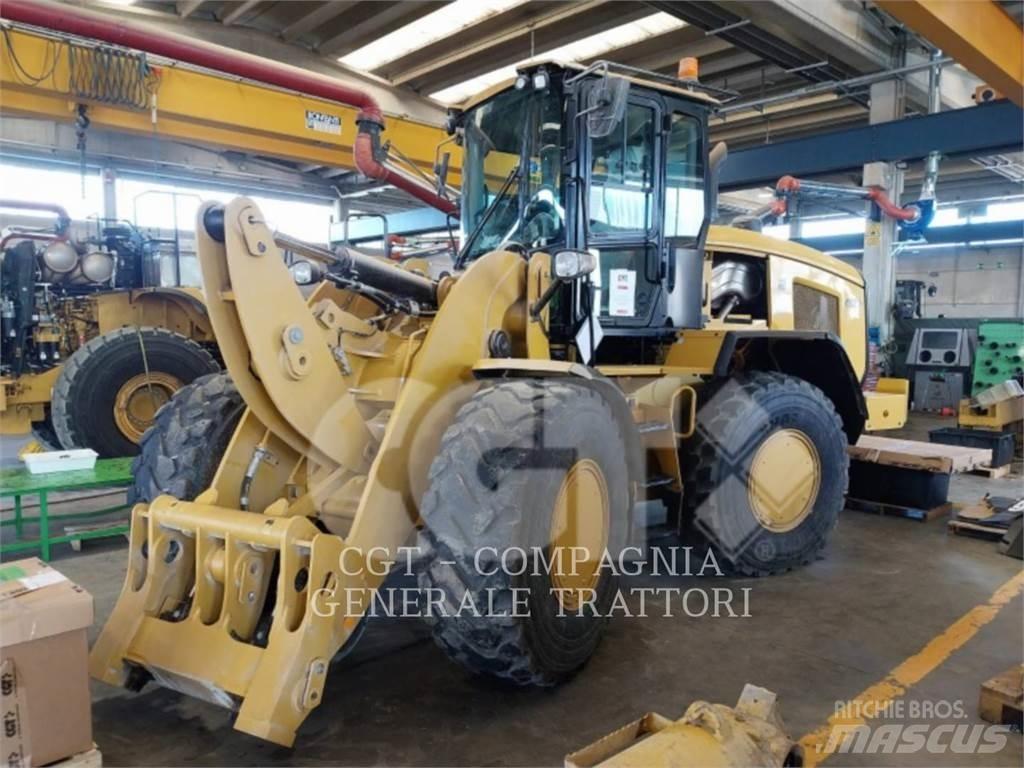 CAT 926M Kolesni nakladalci